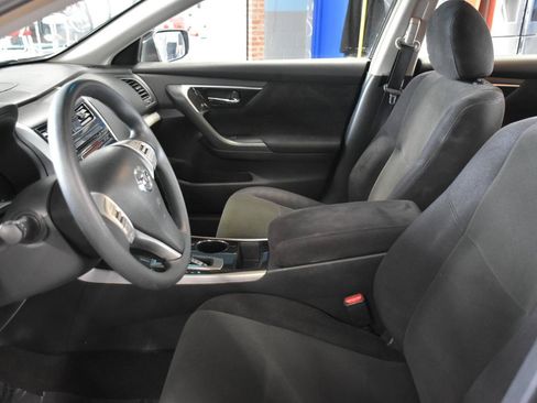 Used 2013 Nissan Altima 2.5 S FWD image 23