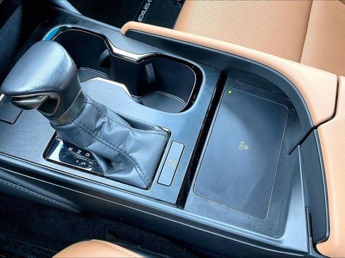 Used 2023 Lexus ES 350 w/ Premium Package image 24