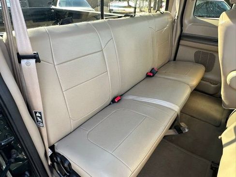 Used 2003 Ford F250 Lariat image 23