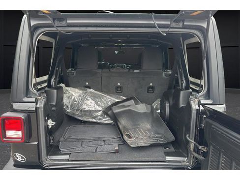 Used 2023 Jeep Wrangler Unlimited Sport AWD/4WD image 24