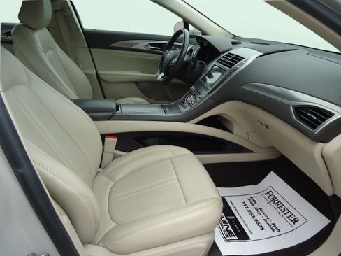 Used 2020 Lincoln MKZ AWD w/ Convenience Package image 27