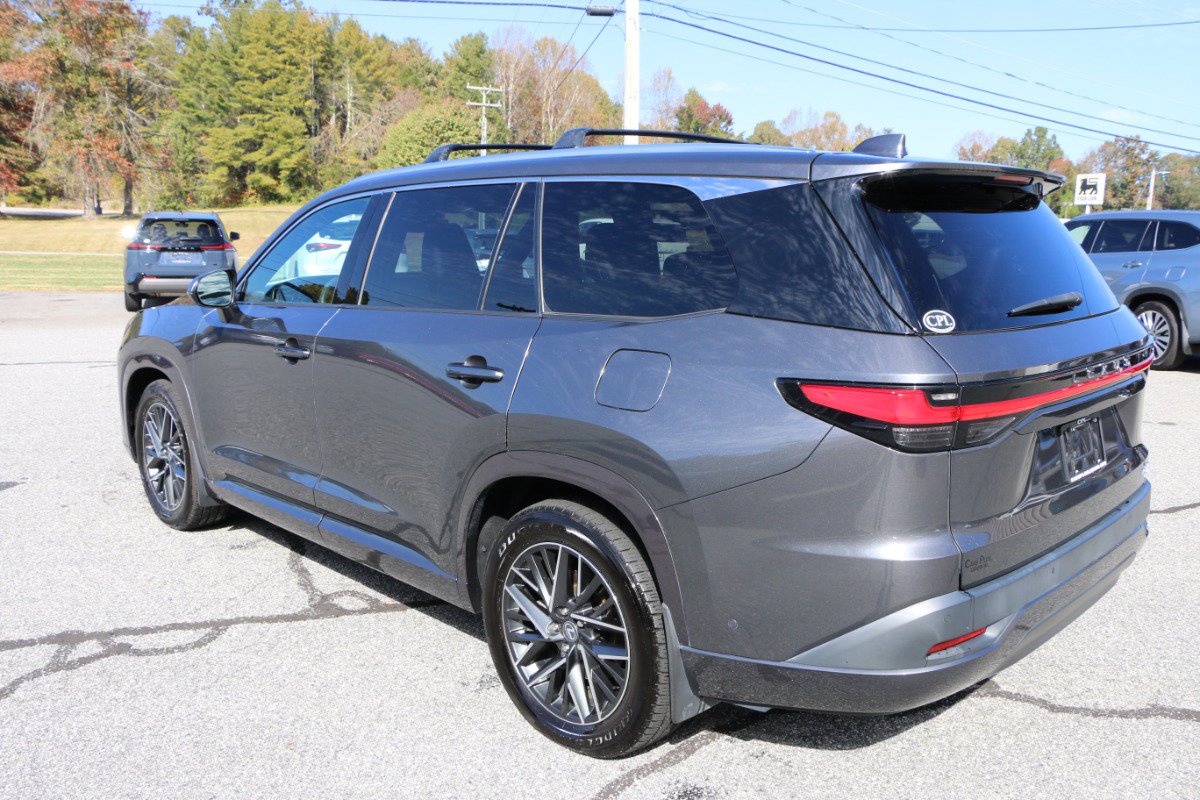 Used 2024 Lexus TX 350 AWD w/ Technology Package image 3