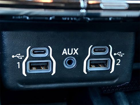 Used 2023 Dodge Durango R/T image 21