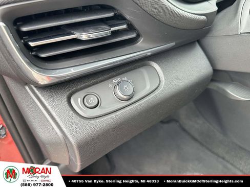 Certified 2024 Buick Envista Sport Touring w/ Convenience I Package FWD image 19