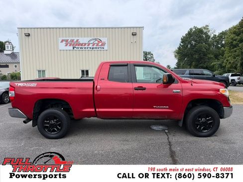 Used 2016 Toyota Tundra SR5 w/ TRD Off Road Package AWD/4WD image 11