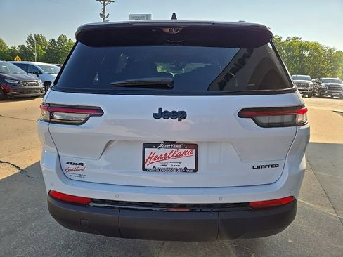 Used 2025 Jeep Grand Cherokee L Limited w/ Luxury Tech Group II AWD/4WD image 9