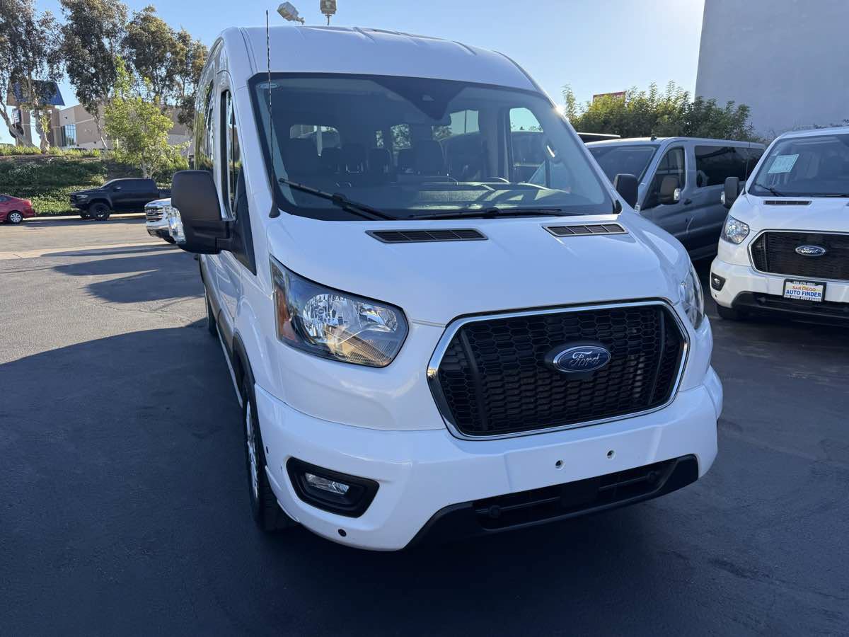 Used 2024 Ford Transit 350 XLT RWD image 5