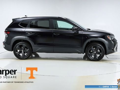 Used 2025 Volkswagen Taos SEL w/ Black Wheel Plus Package AWD/4WD image 10