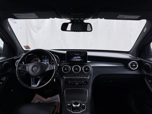 Used 2017 Mercedes-Benz GLC 300 4MATIC image 31