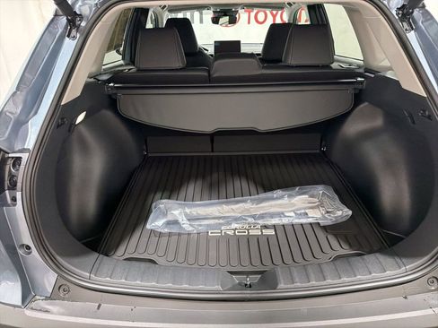 Used 2026 Toyota Corolla Cross XLE w/ Convenience Package image 17