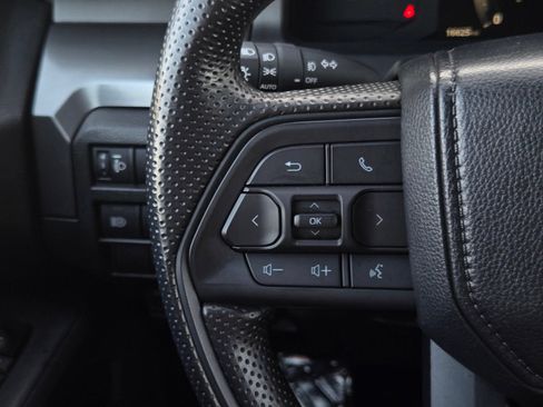 Certified 2024 Toyota Tacoma SR5 AWD/4WD image 21