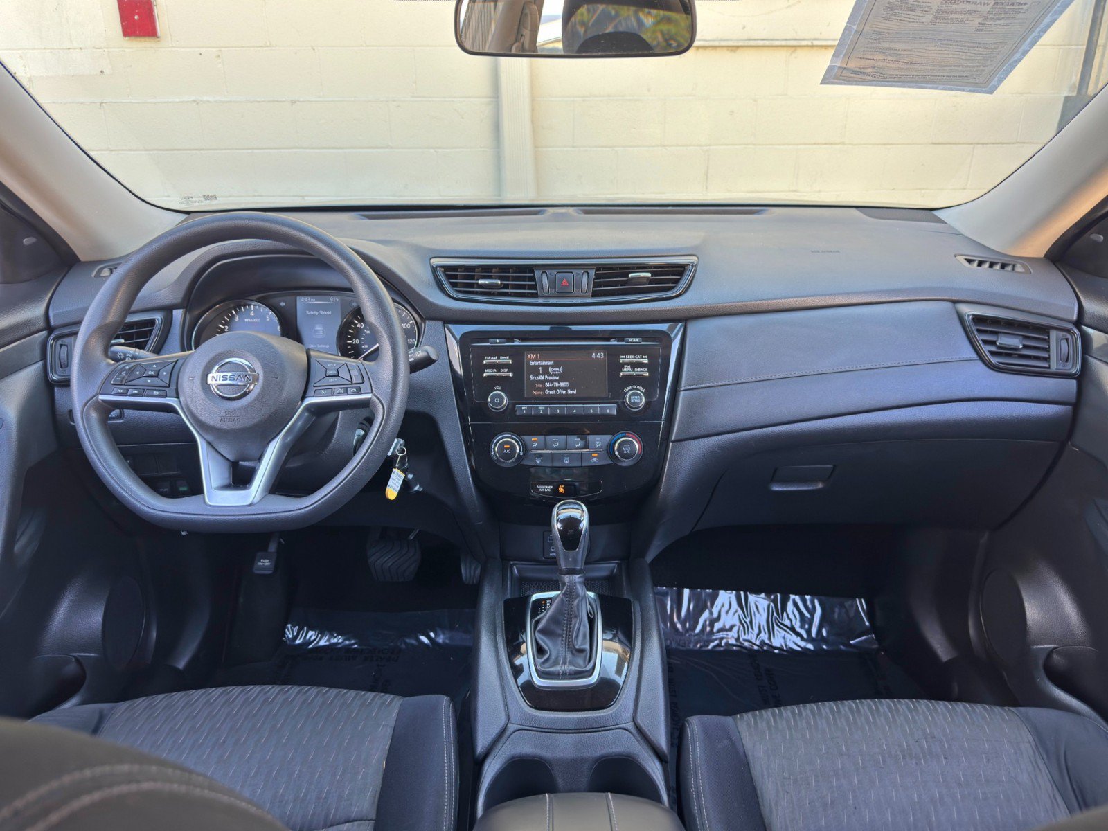 Used 2017 Nissan Rogue S AWD/4WD image 11
