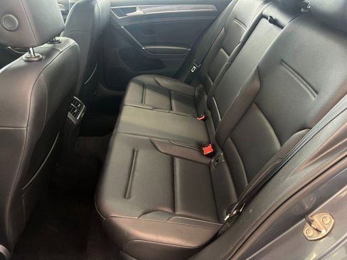 Used 2017 Volkswagen Golf SE AWD/4WD image 33