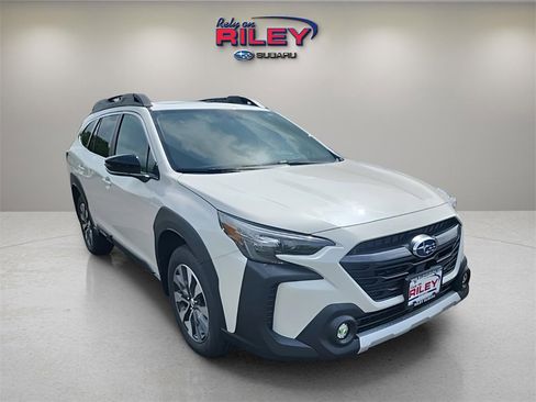 Used 2025 Subaru Outback Limited image 7