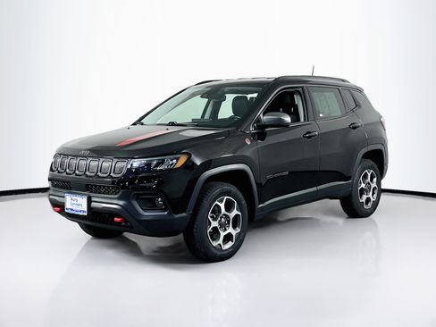 Used 2022 Jeep Compass Trailhawk w/ Trailhawk Convenience Group AWD/4WD image 1