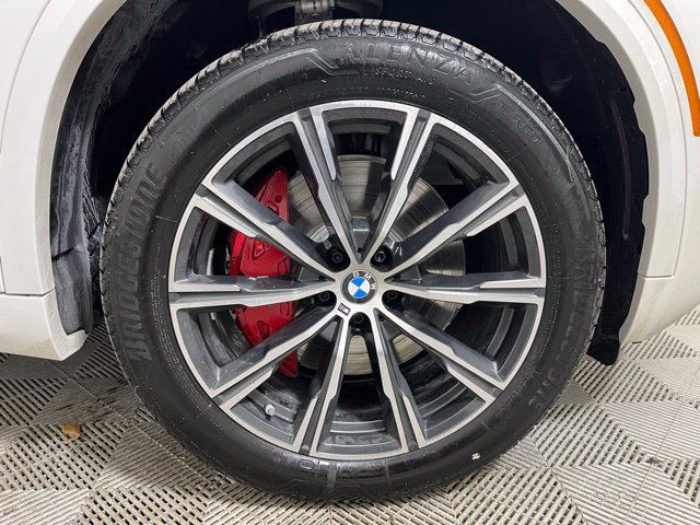 Used 2026 BMW X5 xDrive40i w/ M Sport Package AWD/4WD image 18