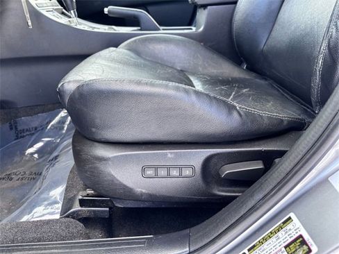 Used 2010 MAZDA MAZDA3 s Grand Touring image 12