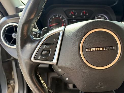 Used 2016 Chevrolet Camaro LT RWD image 5