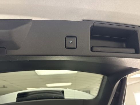 Used 2024 Ford Escape Platinum image 27