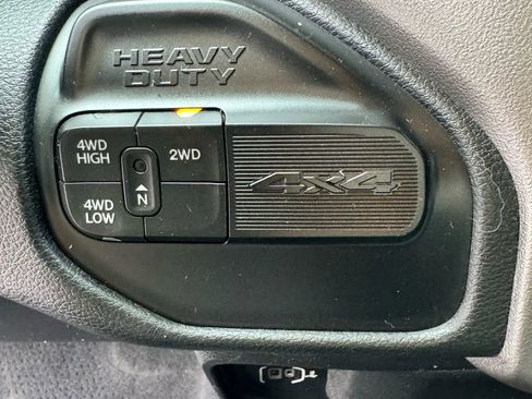 Used 2020 RAM 2500 Big Horn image 32