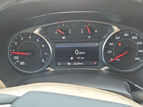 Used 2024 Chevrolet Equinox LT FWD image 12