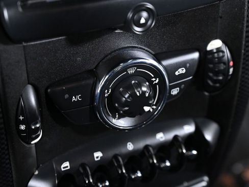 Used 2012 MINI Cooper Countryman image 17