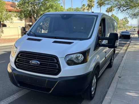 Used 2019 Ford Transit 250 130 Low Roof RWD image 4