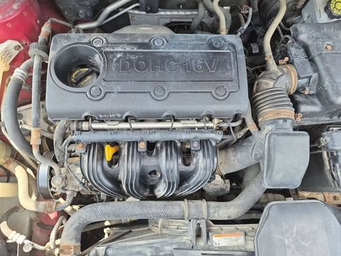 Used 2008 Kia Rondo LX FWD image 27
