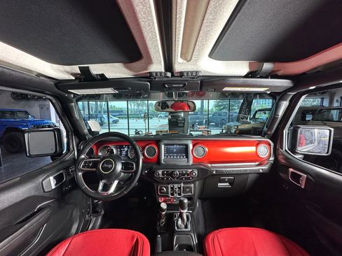 Used 2018 Jeep Wrangler Unlimited Rubicon image 21