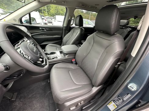 New 2026 Kia Carnival SX w/ SX Dark Edition Package image 33