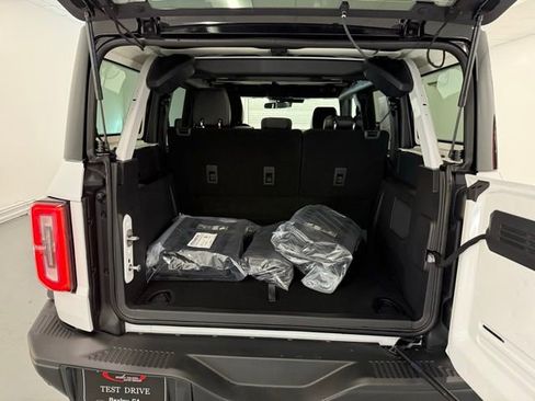 New 2025 Ford Bronco Badlands image 8