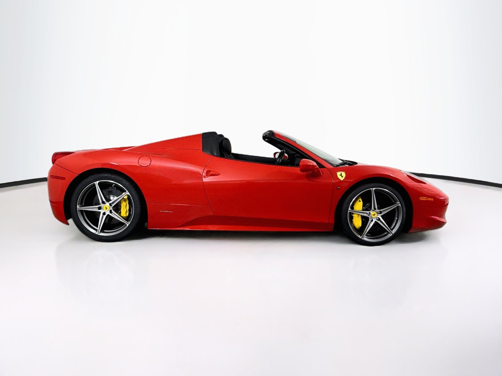 Certified 2013 Ferrari 458 Spider RWD image 8