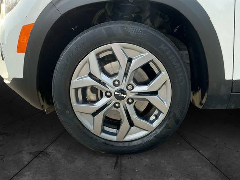 Used 2024 Kia Seltos S AWD/4WD image 15