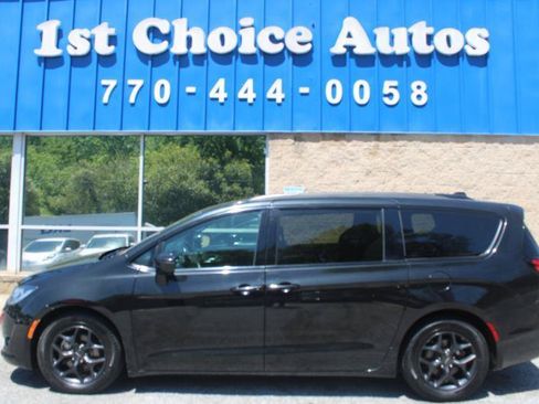 Used 2018 Chrysler Pacifica Touring-L Plus w/ S Appearance Package FWD image 7
