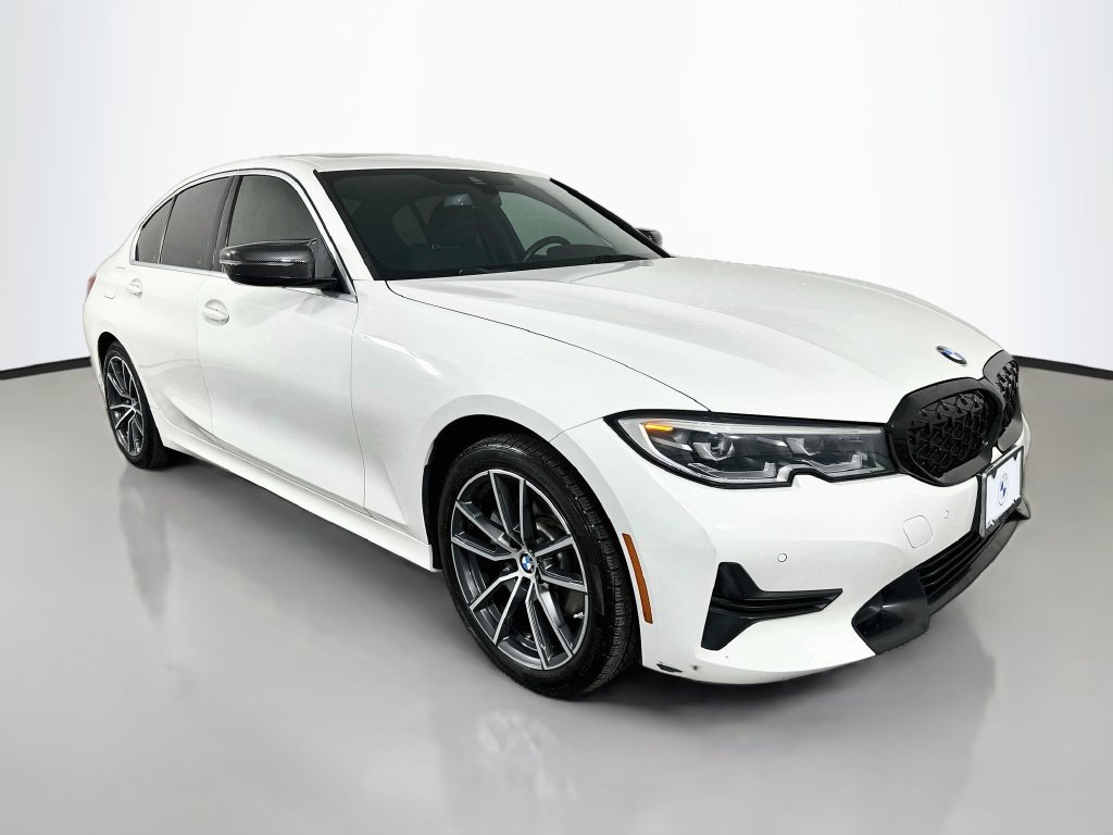 Used 2020 BMW 330i Sedan w/ Convenience Package RWD image 3