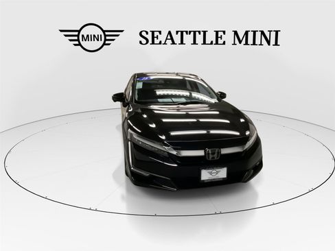 Used 2018 Honda Clarity Plug-In Hybrid image 3