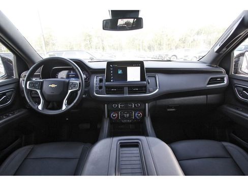 Used 2023 Chevrolet Tahoe LT w/ Luxury Package image 14