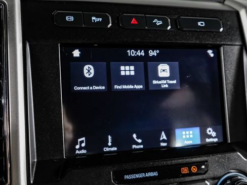 Used 2019 Ford F250 Lariat w/ Lariat Ultimate Package AWD/4WD image 28