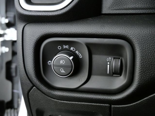 Used 2020 RAM 1500 Big Horn AWD/4WD image 26