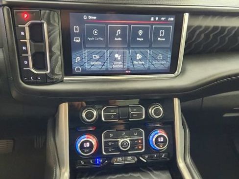 Used 2023 GMC Yukon Denali AWD/4WD image 17