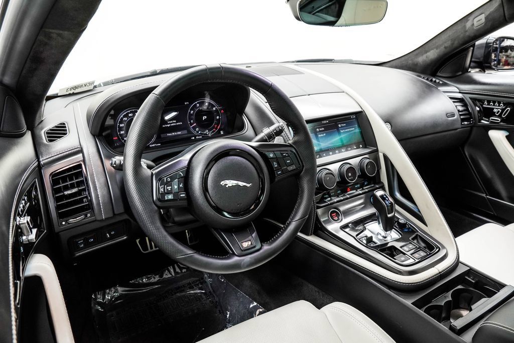 Used 2024 Jaguar F-TYPE R AWD/4WD image 4