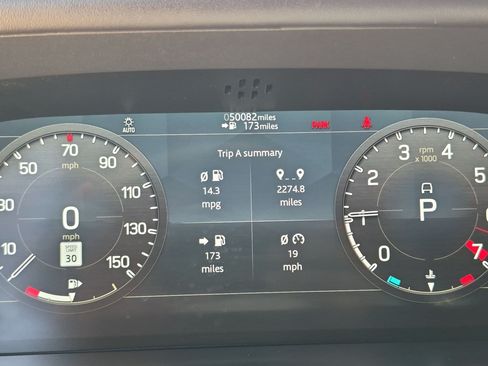 Used 2022 Land Rover Defender 110 V8 AWD/4WD image 15