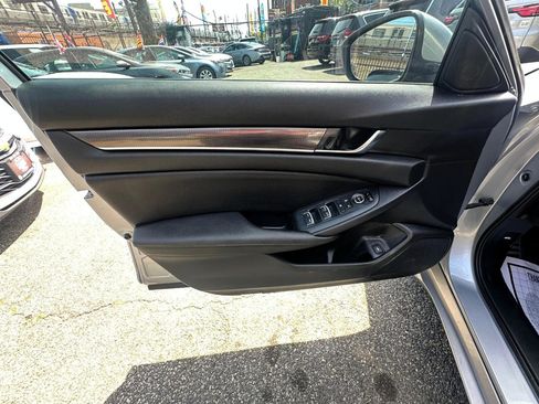 Used 2020 Honda Accord Sport image 19