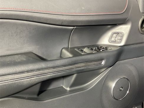 Used 2023 Ford Expedition Limited image 30