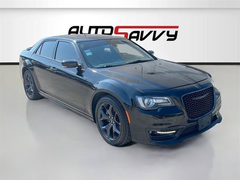 Used 2022 Chrysler 300 S w/ Comfort Group image 1