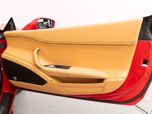 Used 2014 Ferrari 458 Spider RWD image 61