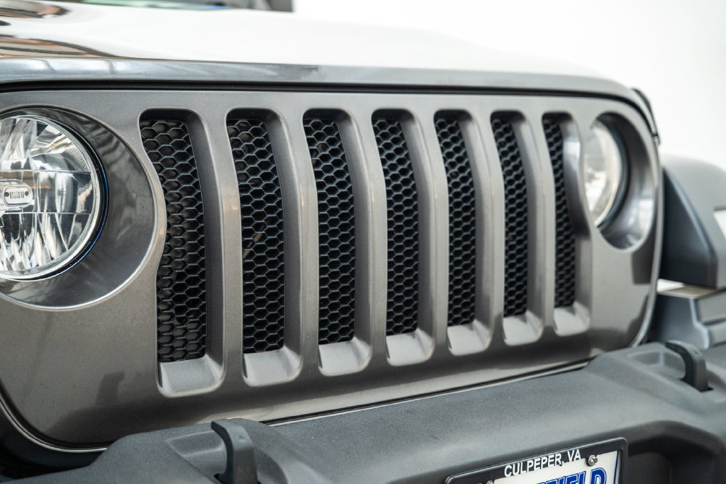 Used 2018 Jeep Wrangler Unlimited Sport S AWD/4WD image 9