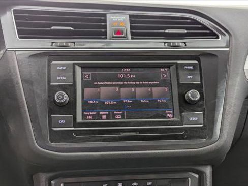 Used 2018 Volkswagen Tiguan S FWD image 26