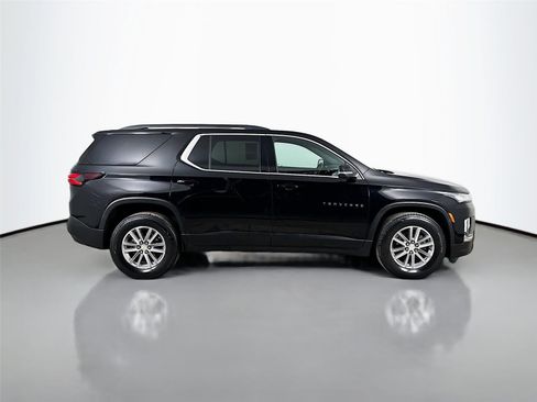 Used 2023 Chevrolet Traverse LT AWD/4WD image 10