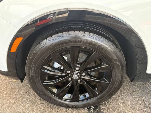 Used 2025 Buick Envista Sport Touring FWD image 29